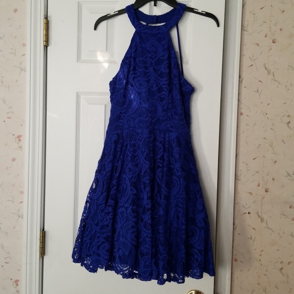 Short blue dress! - Picture 1 of 5